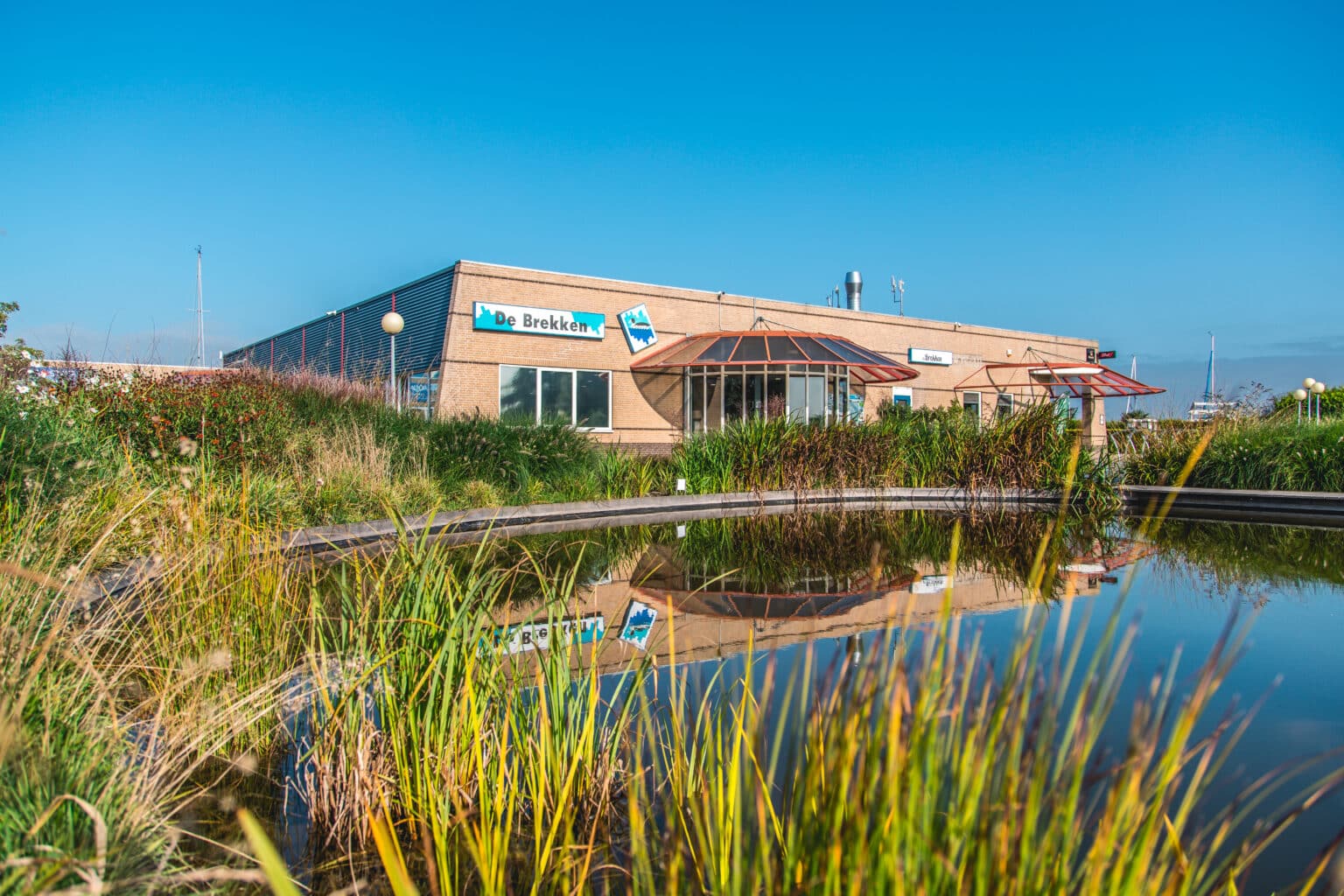 Luxe-motorjachten in Friesland